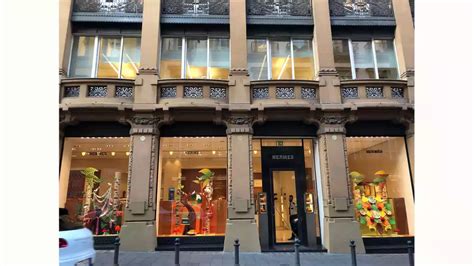 hermes stores in naples.